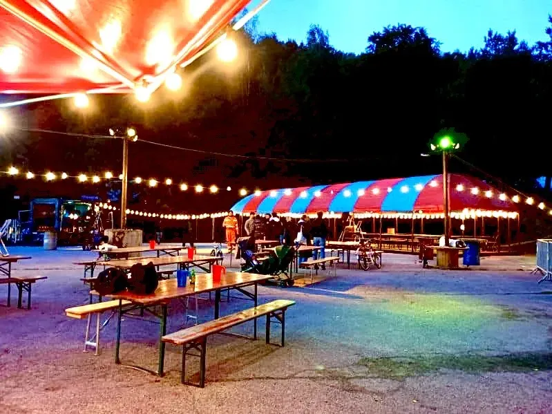 Location de matériel pour anniversaire près de Ambert